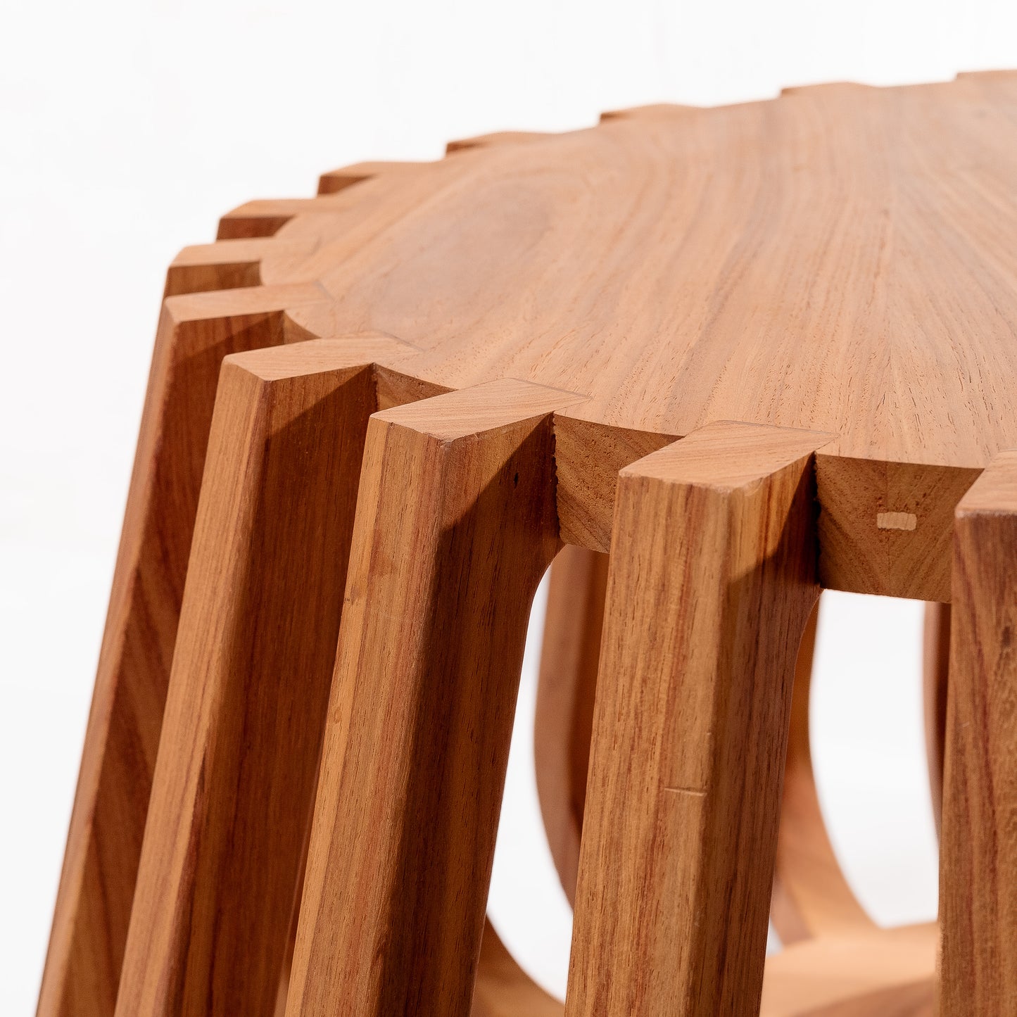 HARI 1.0 COFFEE TABLE
