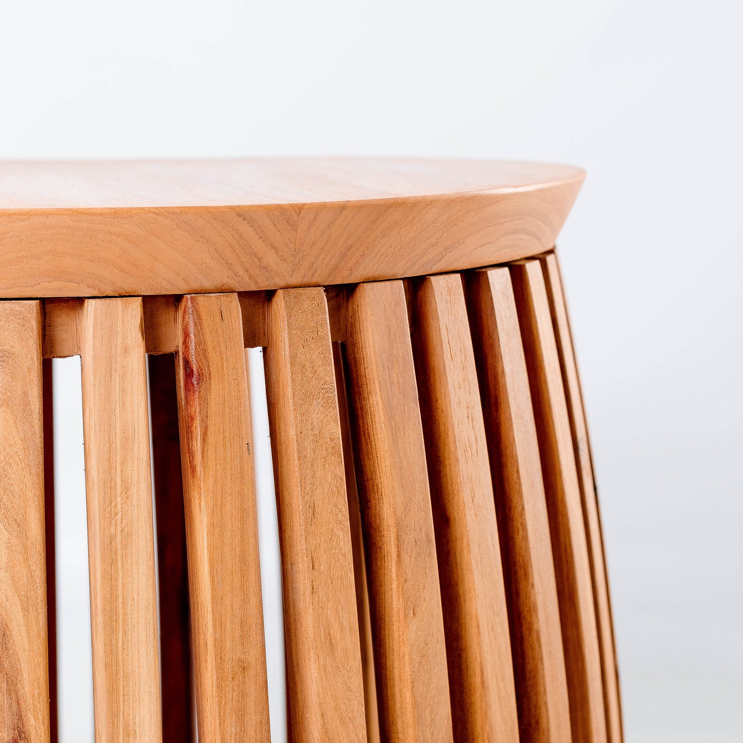 (MEDIUM) KOFU BEDSIDE / COFFEE TABLE