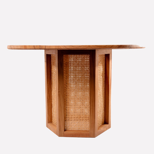 MIWA DINING TABLE